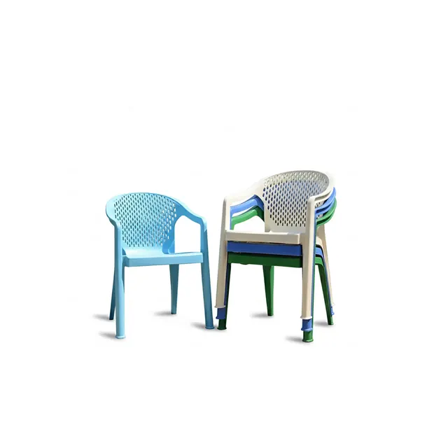 Fauteuil à dossier tressé
